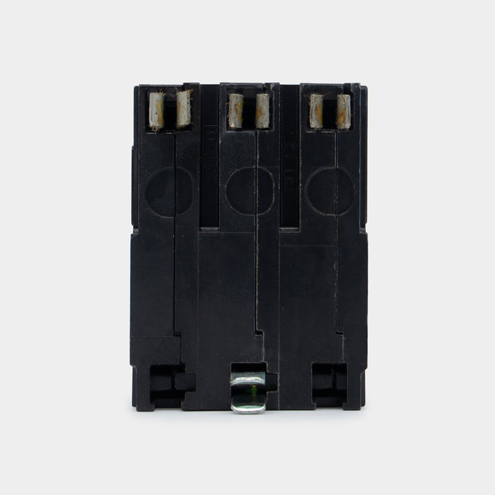 QO330