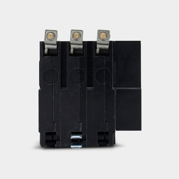 QOB3301021